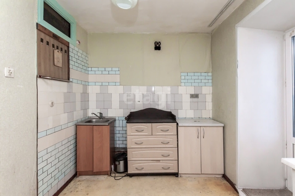 
   Продам 1-комнатную, 27.5 м², Челюскинцев ул, 67

. Фото 2.