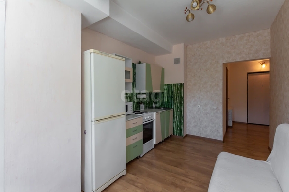 
   Продам 1-комнатную, 42 м², Петра Сухова ул, 2В

. Фото 2.