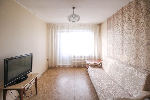 
   Продам 3-комнатную, 64 м², Энтузиастов ул, 3А

. Фото 1.