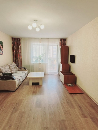 
   Продам 2-комнатную, 52 м², Лазурная ул, 1

. Фото 2.