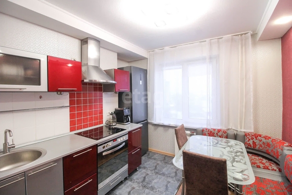 
   Продам 2-комнатную, 49.1 м², Советской Армии ул, 133Б

. Фото 5.