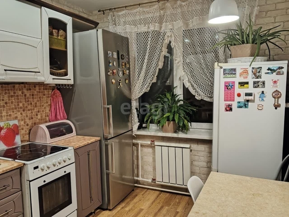 
   Продам 3-комнатную, 65.9 м², Гущина ул, 165

. Фото 1.