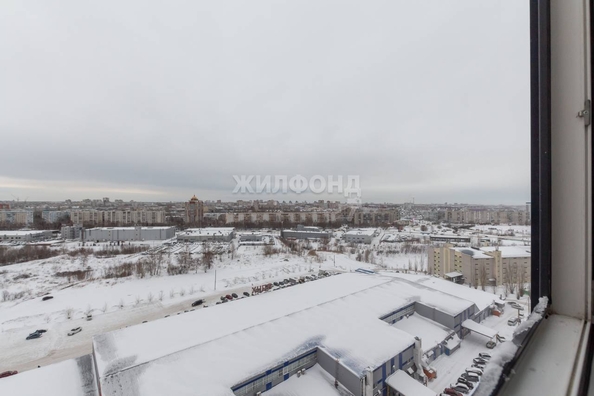 
   Продам 2-комнатную, 63.7 м², Взлетная ул, 2л

. Фото 18.