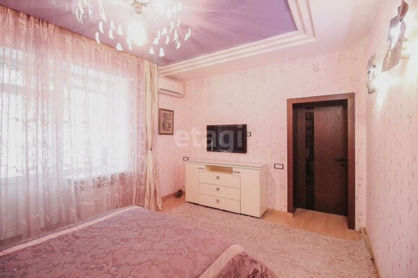 
   Продам 4-комнатную, 188 м², Змеиногорский тракт, 102/19

. Фото 6.