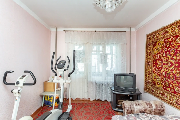 
   Продам 3-комнатную, 56.3 м², Георгия Исакова ул, 244

. Фото 4.