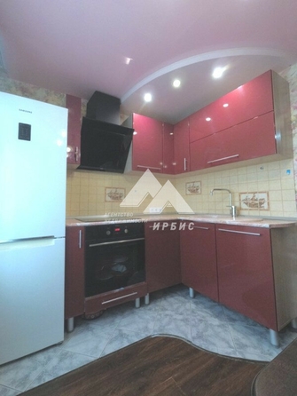 
  Продается 2-комн. квартира, 49.7 м², Гущина/Попова ул, д. 171
. Фото 3.