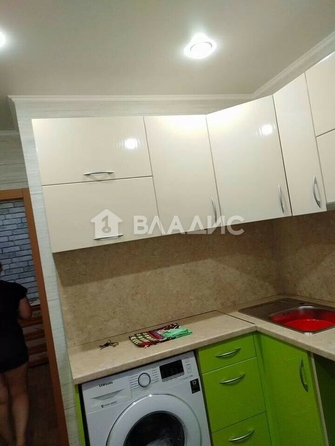 
  Продается 1-комн. квартира, 30 м², Революции ул, д. 99
. Фото 3.