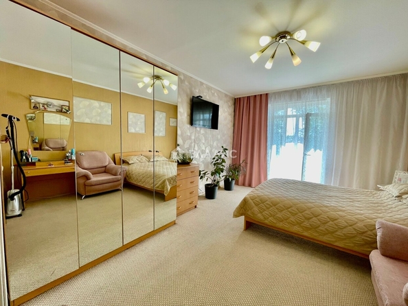 
  Продается 4-комн. квартира, 83 м², 8 Марта ул, д. 5
. Фото 1.