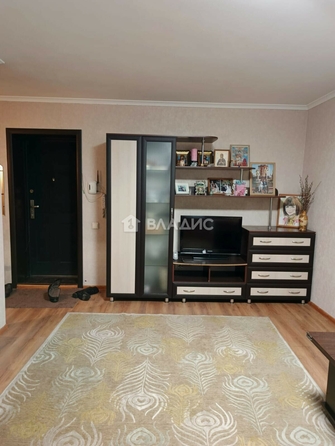 
  Продается 2-комн. квартира, 42 м², Петра Мерлина ул, д. 14
. Фото 5.