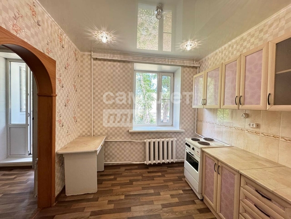 
  Продается 2-комн. квартира, 38 м², Коммунистический пер, д. 28
. Фото 4.