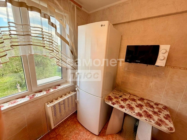 
  Продается 3-комн. квартира, 48.2 м², Алтайская ул, д. 41
. Фото 3.