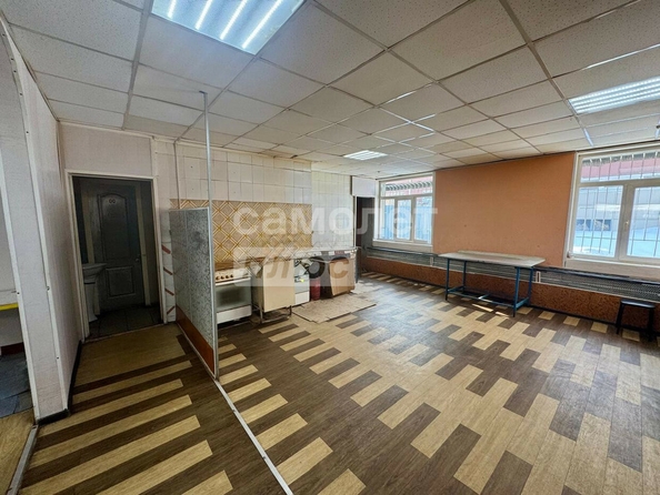 
  Продается универсальное помещение, 209 м², Тракторная ул, д. 62А
. Фото 2.