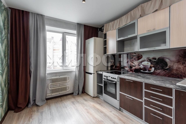 
  Продается 1-комн. квартира, 34 м², Новгородская ул
. Фото 5.
