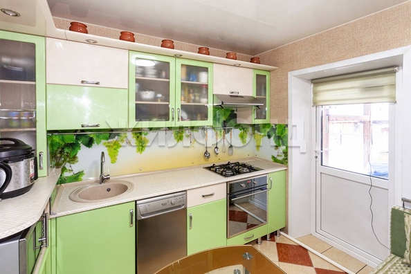 
  Продается дом, 74.7 м², Барнаул
. Фото 2.