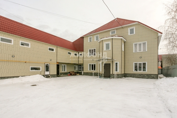 
  Продается универсальное помещение, 493 м², Есенина ул, д. 109а
. Фото 1.