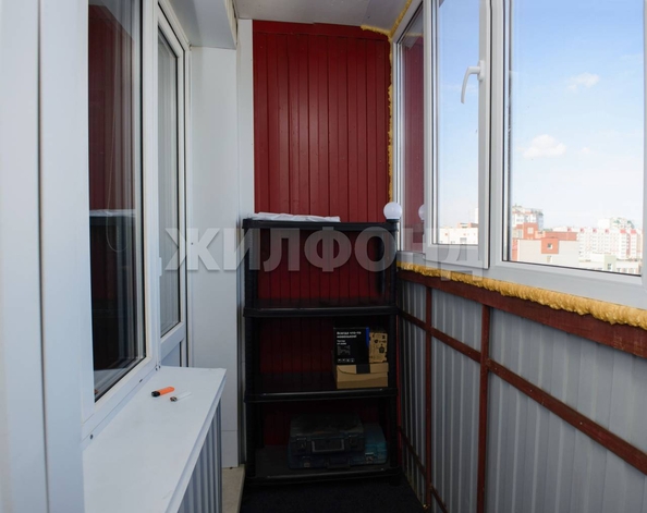 
  Продается 1-комн. квартира, 28.3 м², Лазурная ул, д. 41
. Фото 5.