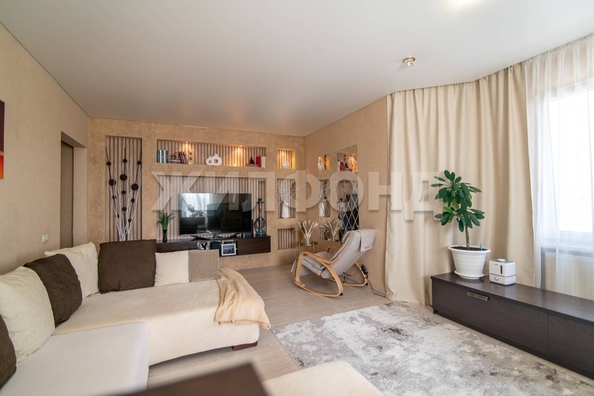 
  Продается 2-комн. квартира, 69.7 м², Малахова ул, д. 158
. Фото 11.