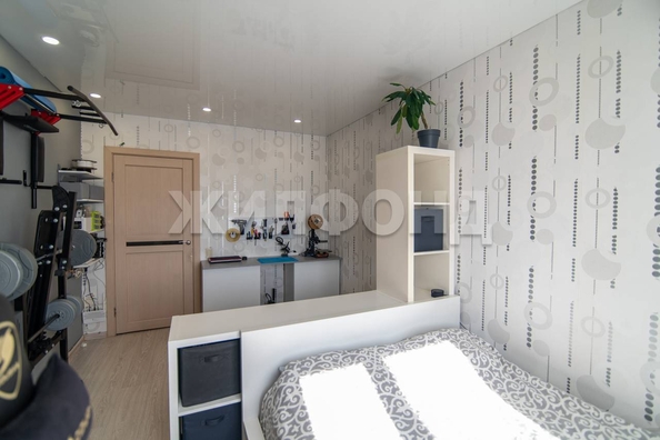 
  Продается 2-комн. квартира, 69.7 м², Малахова ул, д. 158
. Фото 13.