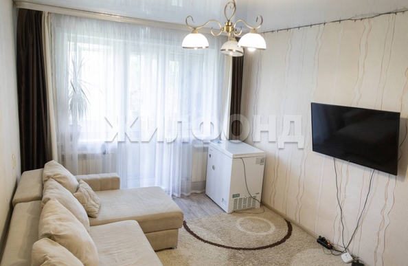 
  Продается 3-комн. квартира, 56 м², Чеглецова ул, д. 23
. Фото 2.