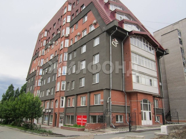 
  Продается 4-комн. квартира, 127.4 м², Папанинцев ул, д. 134
. Фото 1.