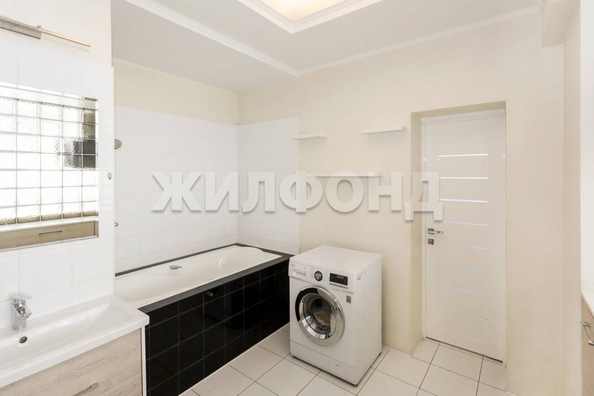 
  Продается 4-комн. квартира, 127.4 м², Папанинцев ул, д. 134
. Фото 5.