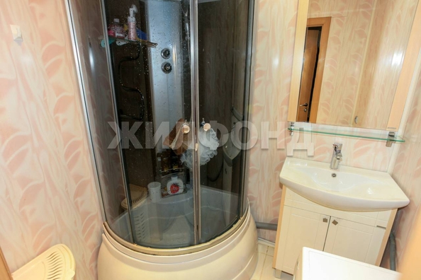 
  Продается 3-комн. квартира, 66 м², Юрина ул, д. 208
. Фото 10.