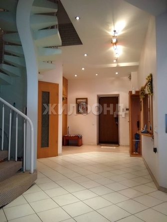 
  Продается 4-комн. квартира, 213.3 м², Партизанская ул, д. 83
. Фото 2.