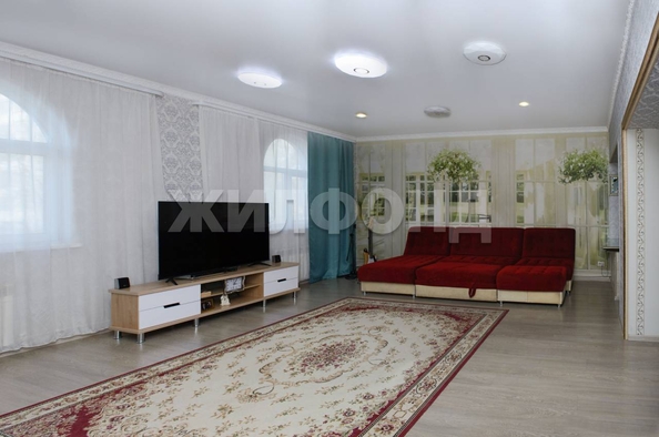 
  Продается дом, 200 м², Барнаул
. Фото 5.