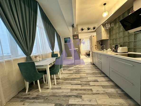 
  Продается 4-комн. квартира, 127 м², Папанинцев ул, д. 134
. Фото 4.