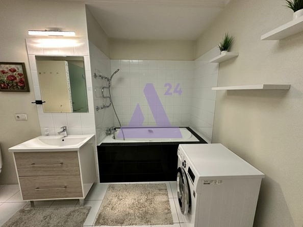 
  Продается 4-комн. квартира, 127 м², Папанинцев ул, д. 134
. Фото 18.