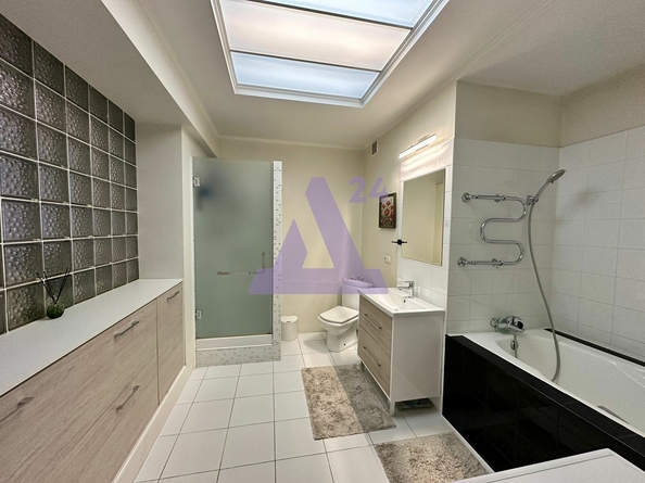 
  Продается 4-комн. квартира, 127 м², Папанинцев ул, д. 134
. Фото 20.