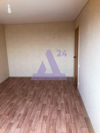 
  Продается 1-комн. квартира, 30.3 м², Весенняя ул, д. 10
. Фото 3.