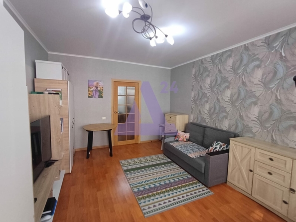 
  Продается 3-комн. квартира, 58.4 м², Шумакова ул, д. 52
. Фото 1.