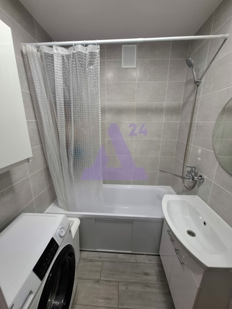 
  Продается 2-комн. квартира, 48.7 м², Попова ул, д. 129
. Фото 11.