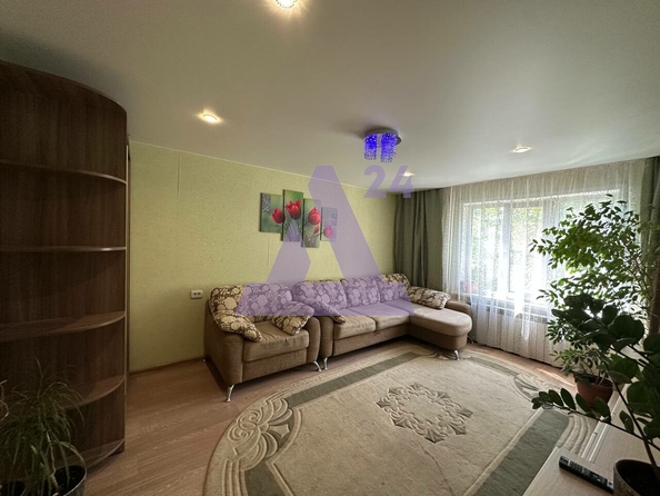 
  Продается 3-комн. квартира, 54 м², Георгия Исакова ул, д. 232
. Фото 1.