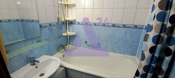 
  Продается 3-комн. квартира, 65.4 м², Строителей пр-кт, д. 34
. Фото 10.