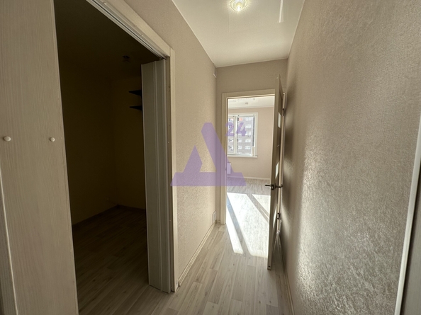 
  Продается 2-комн. квартира, 46 м², Солнечная Поляна ул, д. 105
. Фото 7.