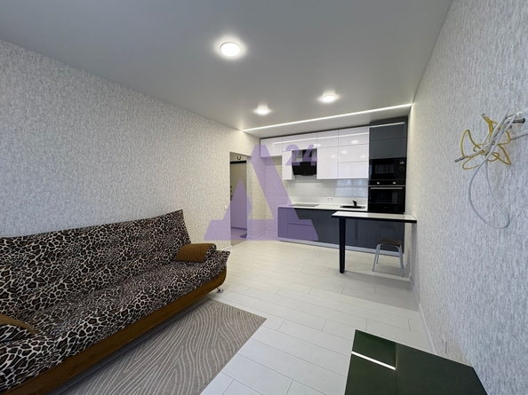 
  Продается 2-комн. квартира, 37 м², Солнечная Поляна ул, д. 94
. Фото 3.