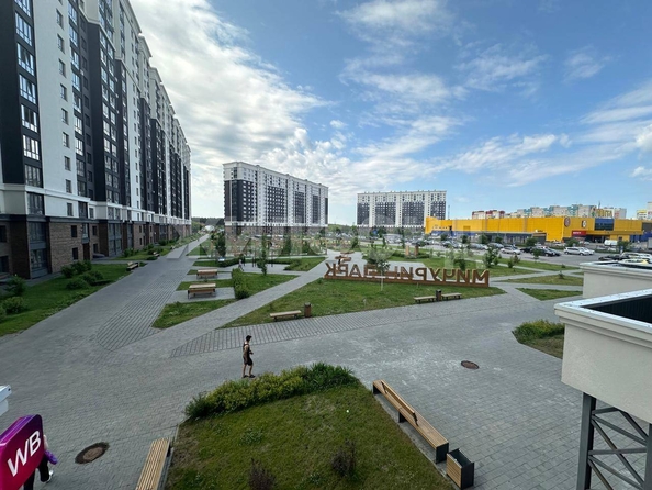 
  Продается 3-комн. квартира, 90.2 м², Власихинская ул
. Фото 2.