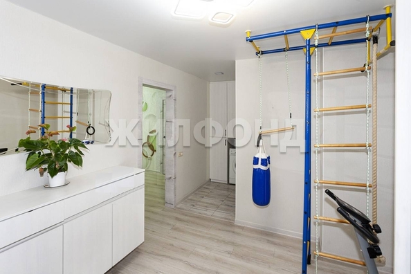 
  Продается 3-комн. квартира, 73.9 м², Малахова ул
. Фото 3.