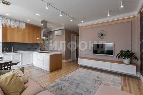 
  Продается 3-комн. квартира, 98.22 м², Взлетная ул
. Фото 5.