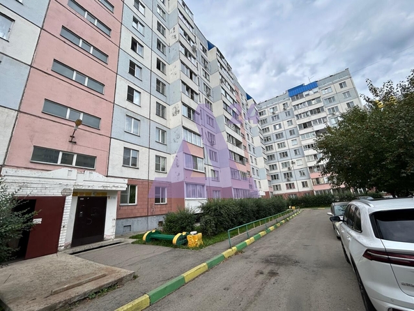 
  Продается 2-комн. квартира, 48.9 м², Малахова ул, д. 140
. Фото 3.