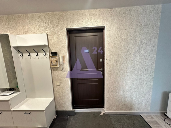 
  Продается 2-комн. квартира, 42 м², Челюскинцев ул, д. 67
. Фото 7.