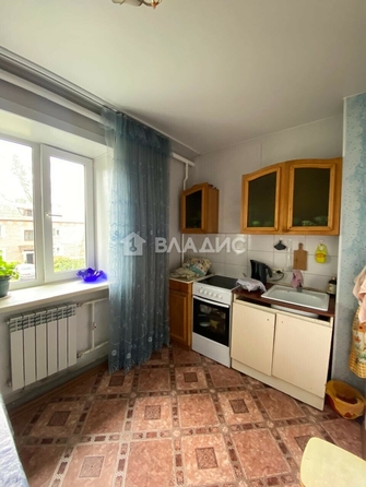 
  Продается 2-комн. квартира, 42 м², Строителей ул, д. 4
. Фото 5.
