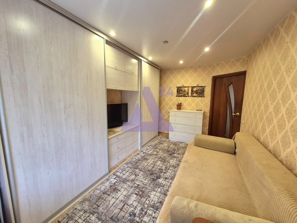 
  Продается 3-комн. квартира, 56 м², Эмилии Алексеевой ул, д. 52
. Фото 3.