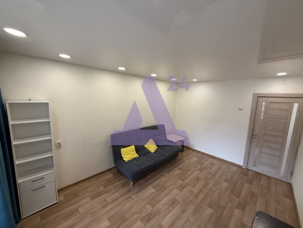 
  Продается 3-комн. квартира, 60 м², Шумакова ул, д. 45
. Фото 2.