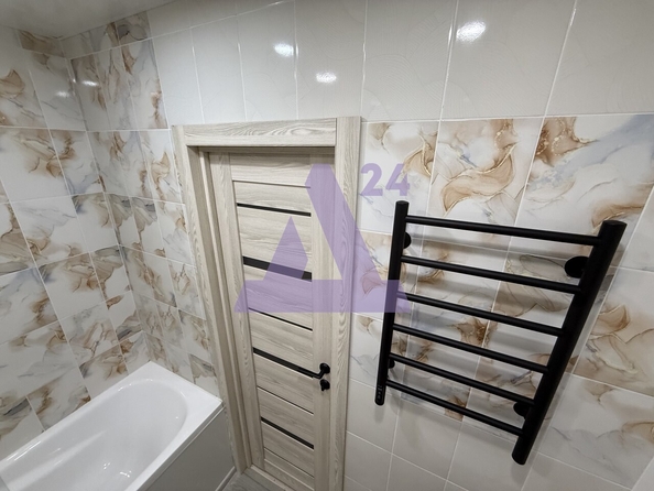 
  Продается 1-комн. квартира, 36 м², Солнечная Поляна ул, д. 99б
. Фото 9.