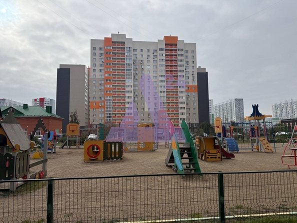 
  Продается 1-комн. квартира, 36 м², Солнечная Поляна ул, д. 99б
. Фото 12.