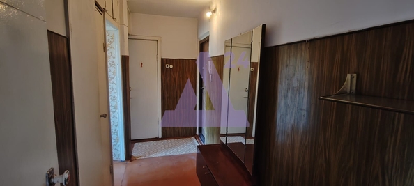 
  Продается 3-комн. квартира, 60 м², Октябрьская ул, д. 33
. Фото 4.