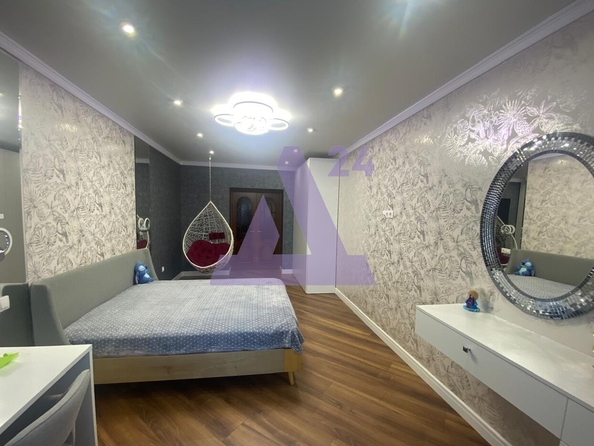 
  Продается 4-комн. квартира, 97.4 м², Новгородская ул, д. 26А
. Фото 10.